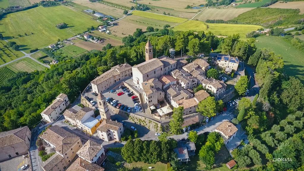 Albergo Diffuso Borgo Montemaggiore Montemaggiore al Metauro Exteriér fotografie